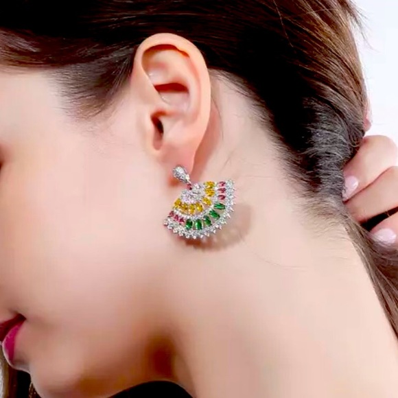 ✨Tourmaline Fan Necklace & Earring Set✨ - Picture 2 of 6